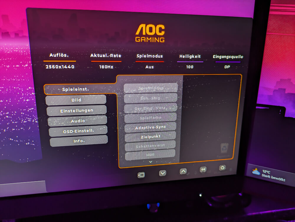 AOC Q27G4X (OSD)